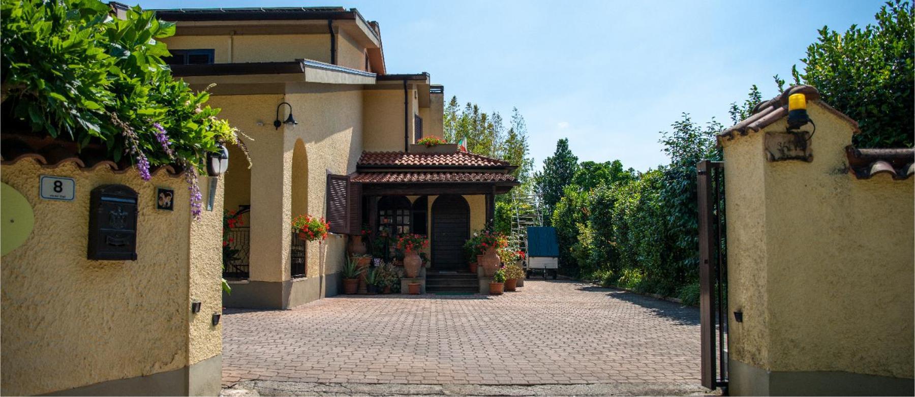 Alloggio Per Uso Turistico Sant'Andrea Лариано Экстерьер фото